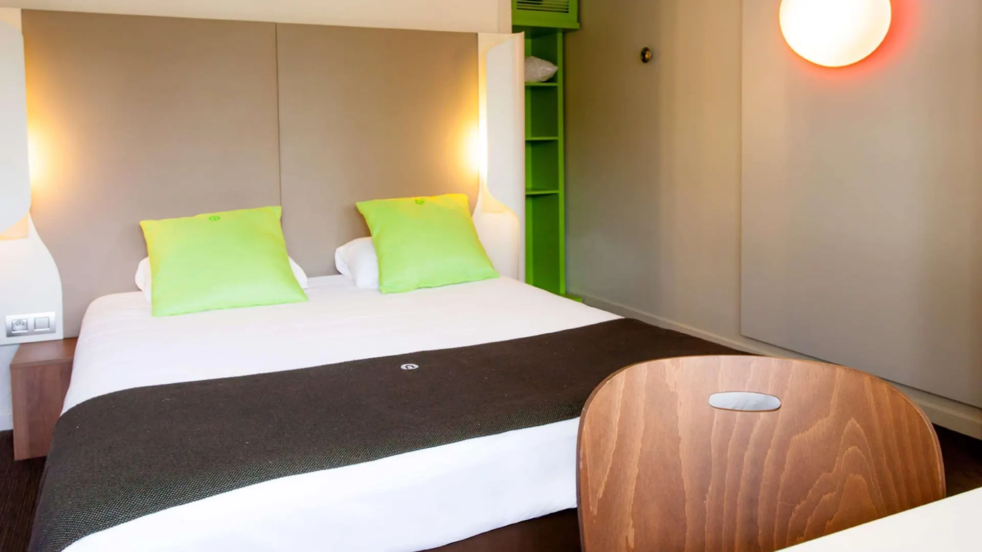 Campanile Bourg-En-Bresse ~ Viriat Hotel