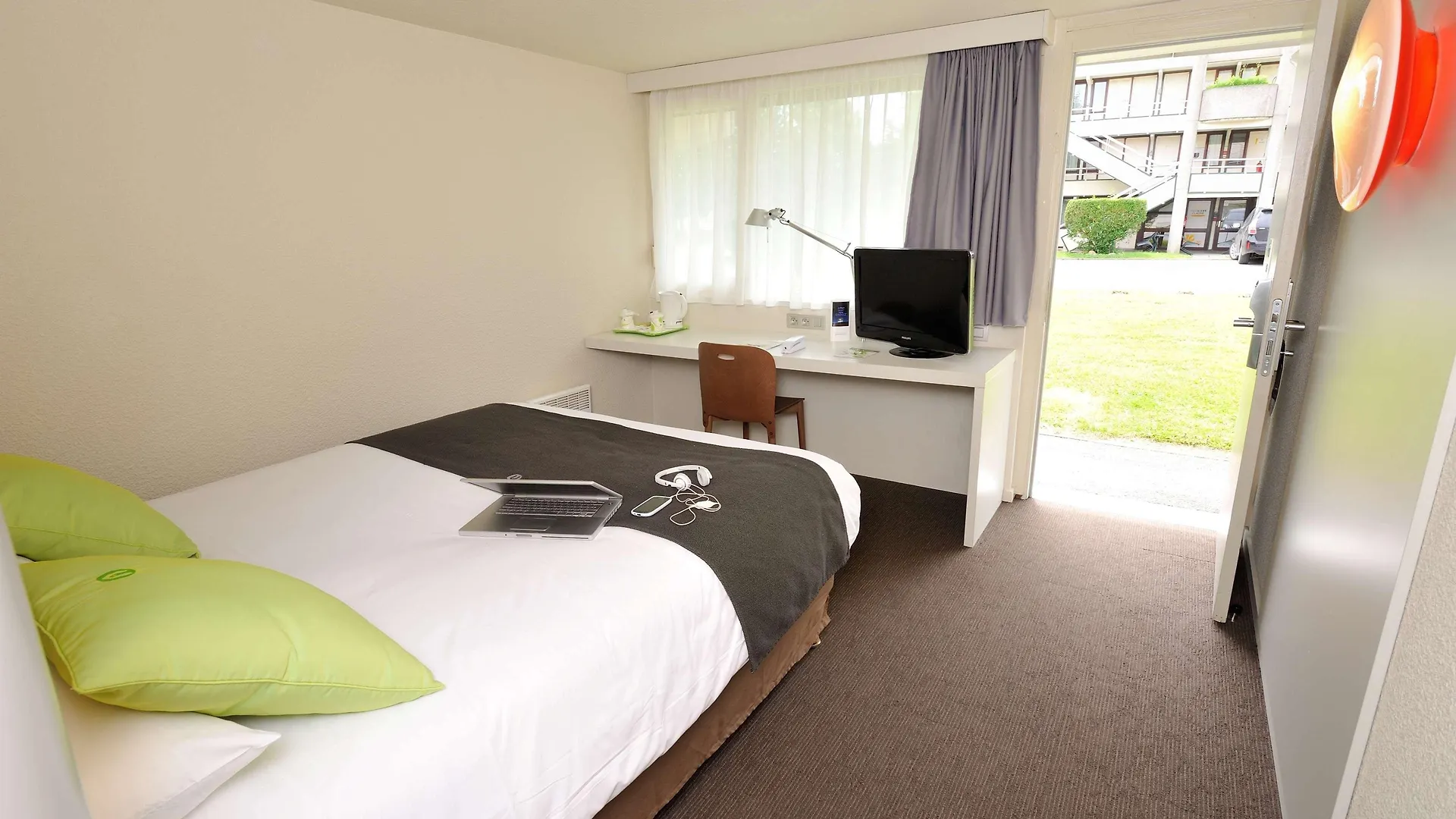 Campanile Bourg-En-Bresse ~ Viriat Hotel 3*,