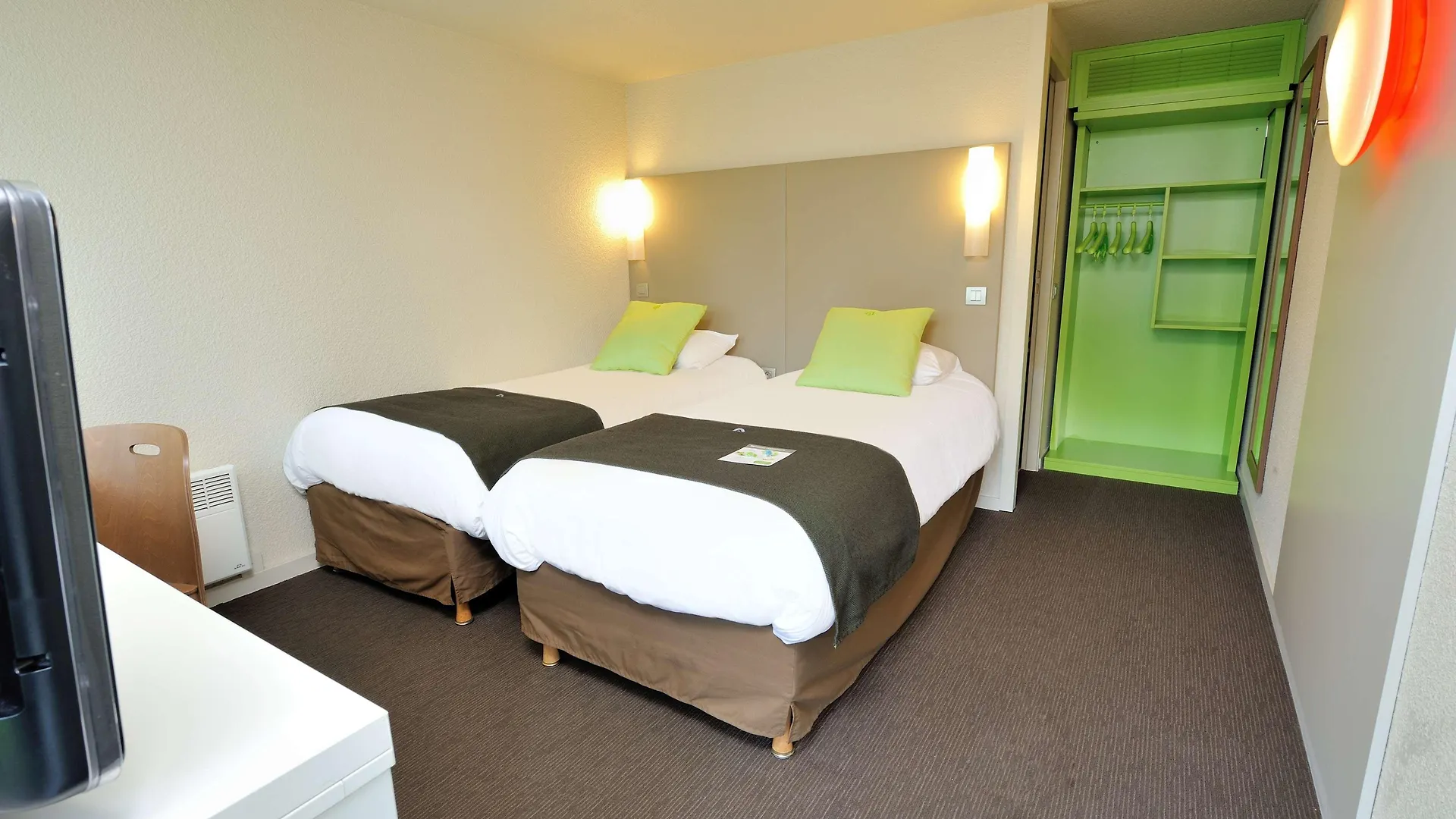 Campanile Bourg-En-Bresse ~ Viriat Hotel