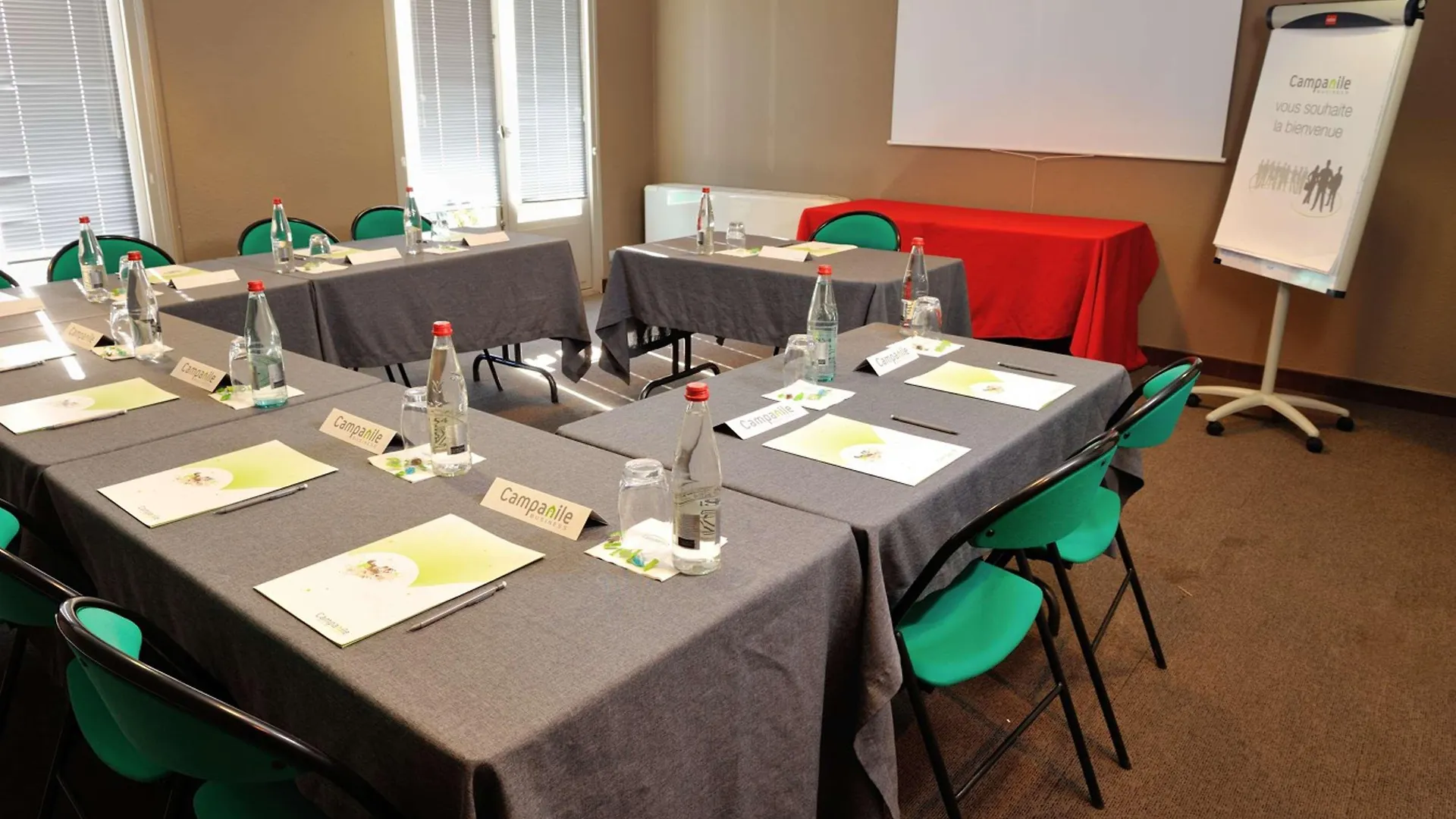 Campanile Bourg-En-Bresse ~ Viriat Hotel