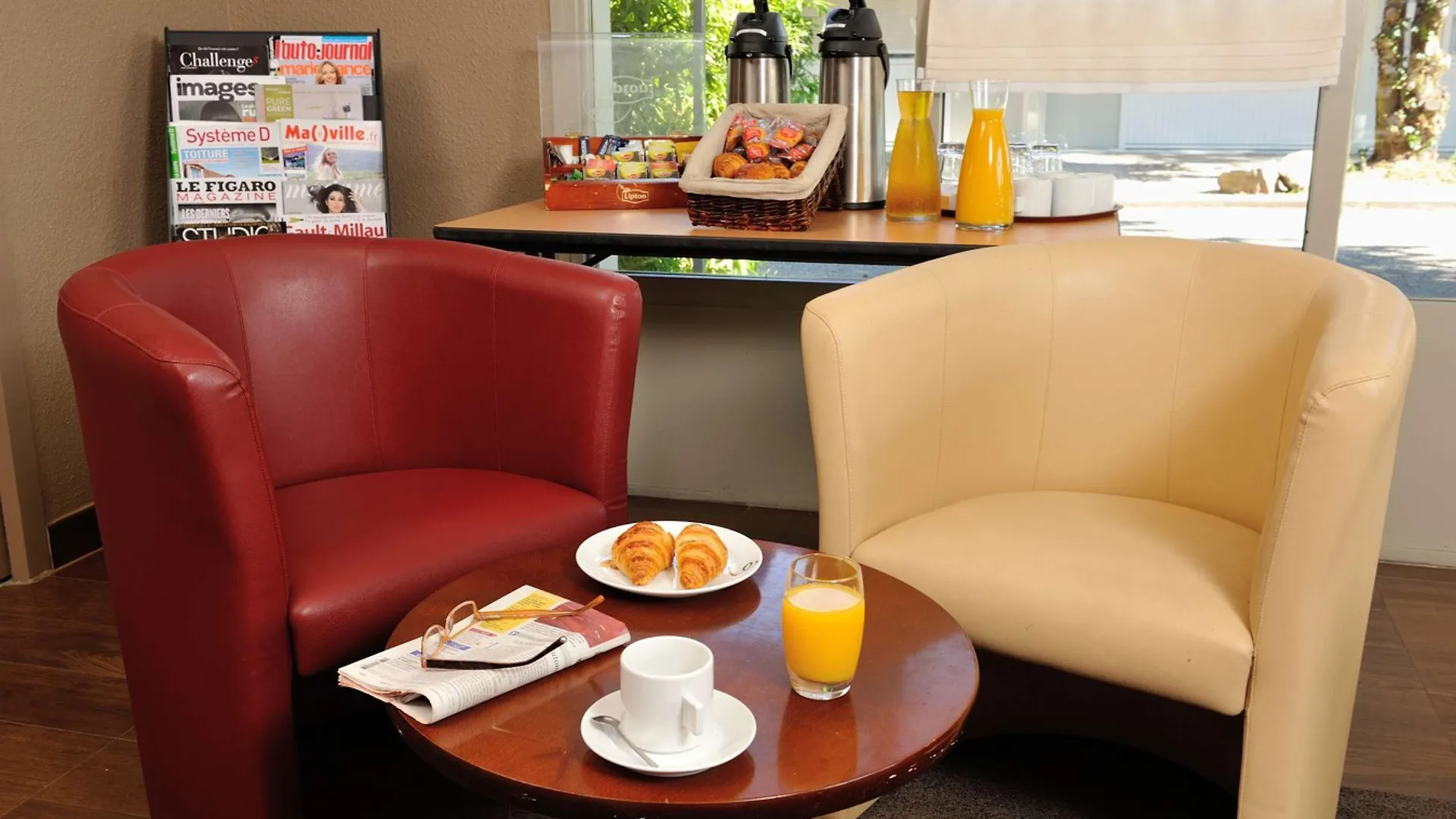 Campanile Bourg-En-Bresse ~ Viriat Hotel